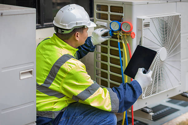 Professional Heat Pump Repair technician working in Kingsville, TX